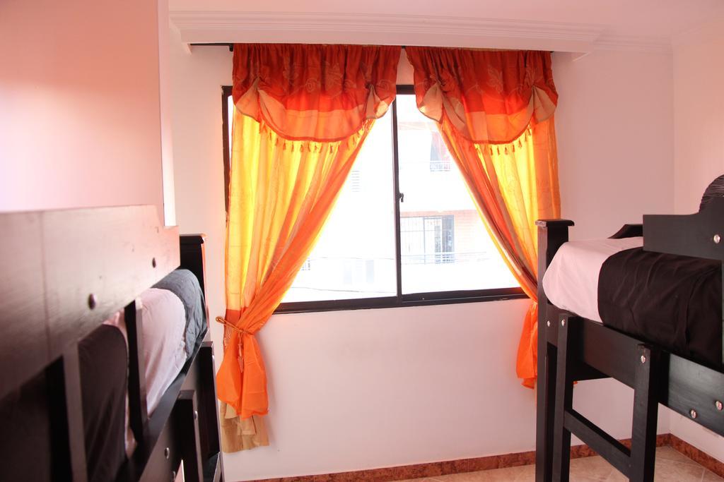 Habitaciones En Medellin Exterior photo